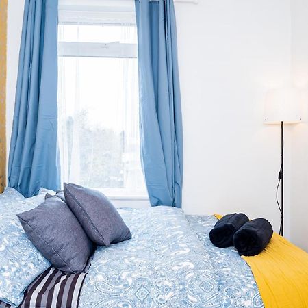 Shirley House 3, Guest House, Self Catering, Self Check In With Smart Locks, Use Of Fully Equipped Kitchen, Close To City Centre, Ideal For Longer Stays, Walking Distance To Bat, 20 Min Drive To Fawley Refinery, Excellent Transport Links سوثامبتون المظهر الخارجي الصورة