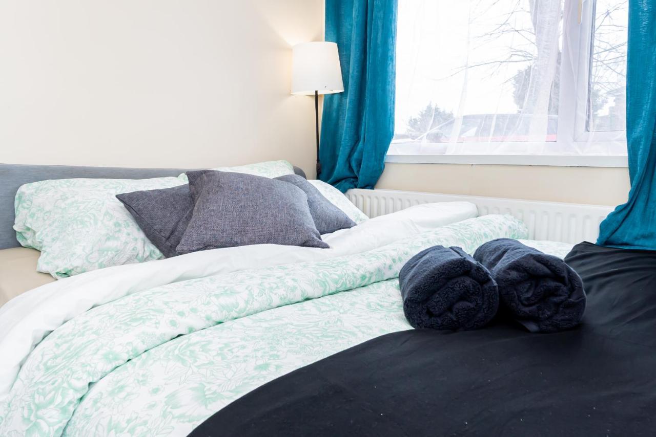 Shirley House 3, Guest House, Self Catering, Self Check In With Smart Locks, Use Of Fully Equipped Kitchen, Close To City Centre, Ideal For Longer Stays, Walking Distance To Bat, 20 Min Drive To Fawley Refinery, Excellent Transport Links سوثامبتون المظهر الخارجي الصورة