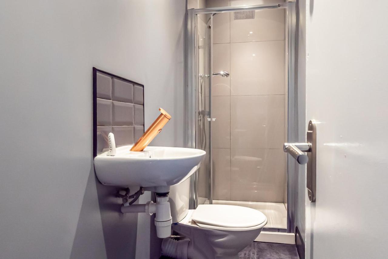 Shirley House 3, Guest House, Self Catering, Self Check In With Smart Locks, Use Of Fully Equipped Kitchen, Close To City Centre, Ideal For Longer Stays, Walking Distance To Bat, 20 Min Drive To Fawley Refinery, Excellent Transport Links سوثامبتون المظهر الخارجي الصورة